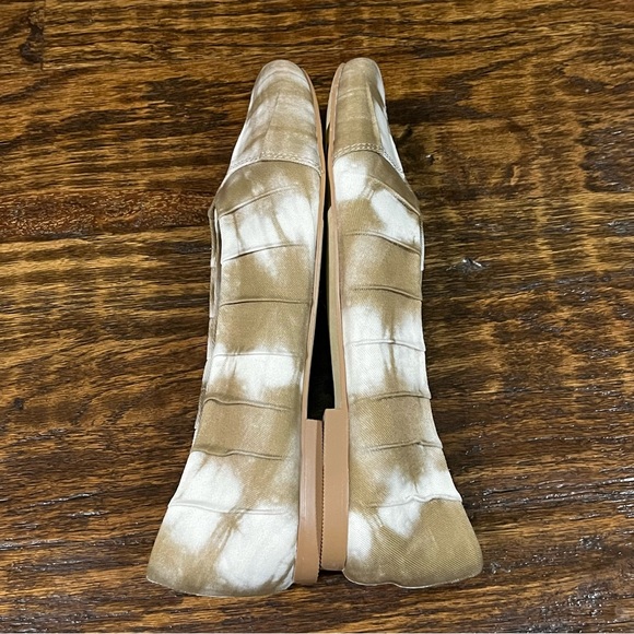 Korks Tan and White tie dyed ballet flats - Picture 7 of 10